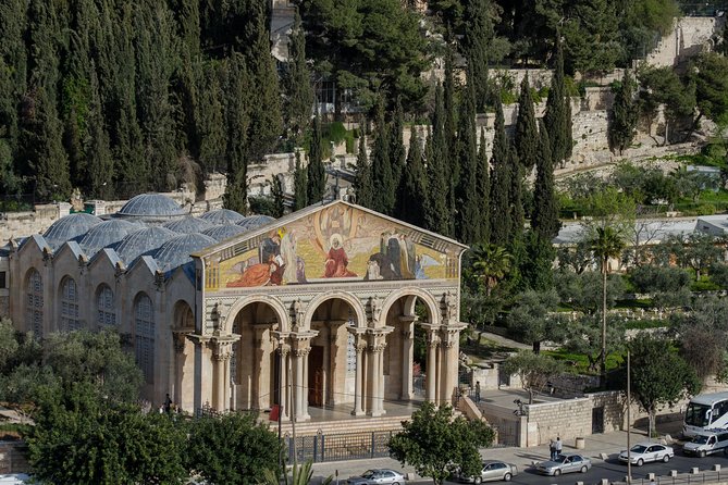 1-Night Private Jerusalem and Bethlehem Tour from Amman - Bethlehem highlights: Nativity Church, translated caves, and Shepherds’ Field