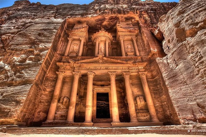 2 Day 1 Night Wadi Rum (Overnight) & Petra Shore Excursion - Petra with a guide: getting the story without losing your feet