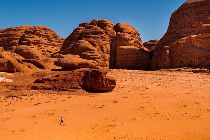 2-Day Tour to Petra, Wadi Rum, Wadi Mujib, Aqaba, and Dead Sea - Petra time: Siq walk, Khazneh, and the main monuments