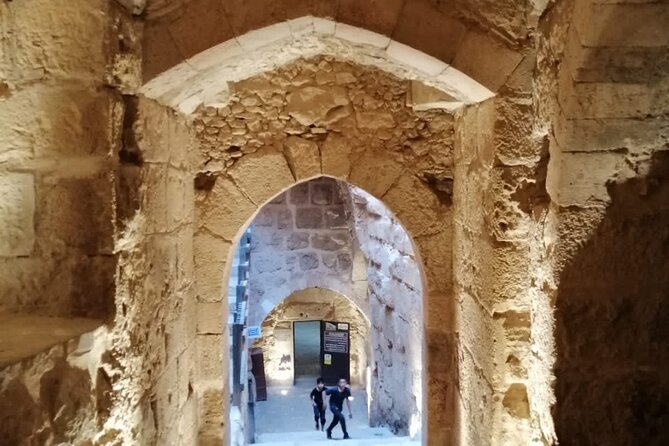 3-Day Tour from Amman: Jerash, Ajloun, Petra, Wadi Rum & Dead SEA - Car Comfort and English-Speaking Drivers That Keep You Confident