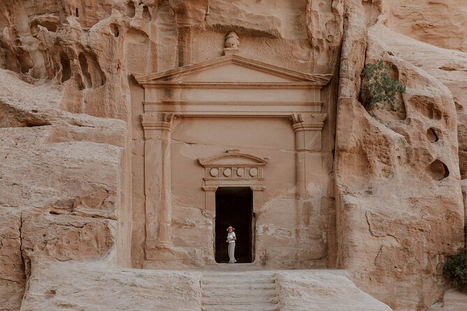 3-Hour 4x4 Safari in Little Petra - From Petra to Al Wuayra: Crusader Stones and Big Mountain Views
