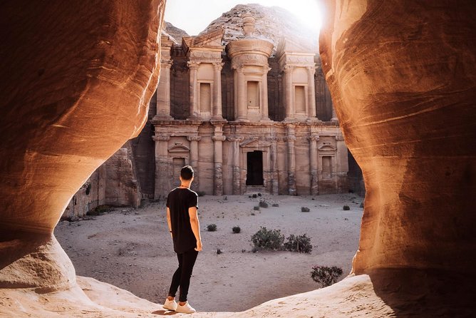4-Day Private Tour of Jerash, Petra, Wadi Rum, and Dead Sea from Amman - Day 4: a Bedouin jeep tour, then Aqaba’s sea-city change of pace