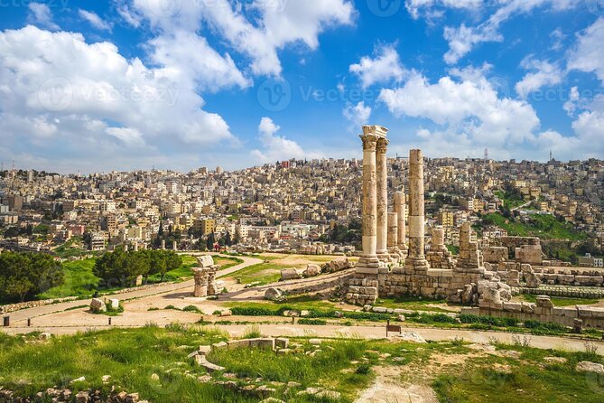 Amman city tour & Desert castles sightseeing - Qasr Al-Harranah: an Umayyad desert castle in a short time