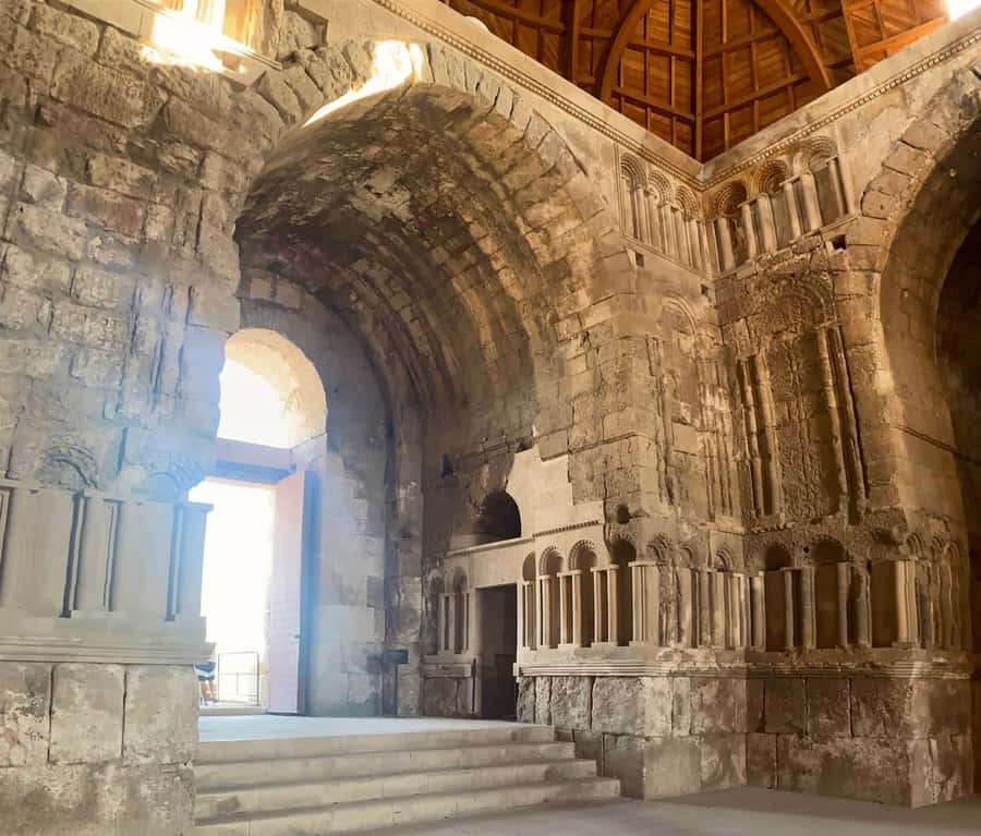 Amman Heritage Tour: Street Food, Local Culture & Art - Grand Husseini Mosque in 30 Minutes: Respectful, Focused, and Worth It