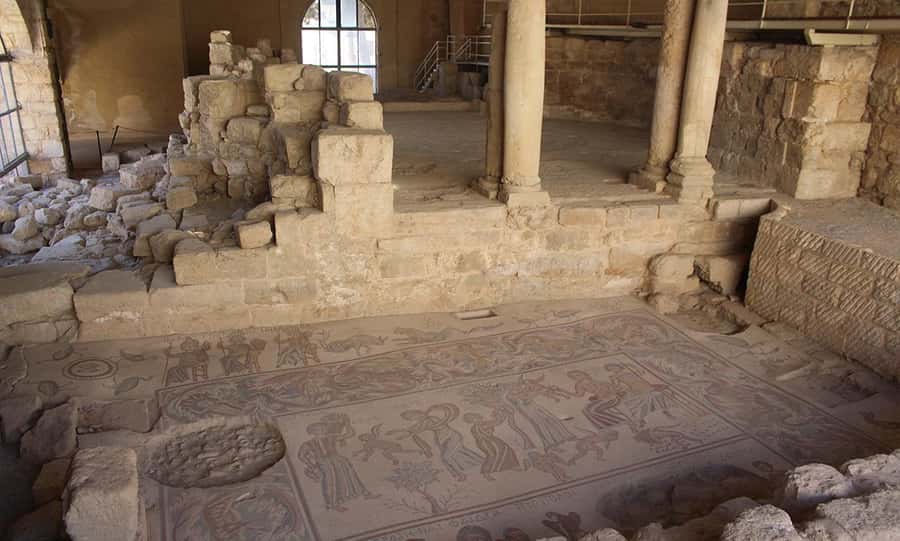 Amman: Madaba City, Mount Nebo & Dead Sea Private Day Tour - Mount Nebo and Moses: Jordan Valley views plus Franciscan church interiors