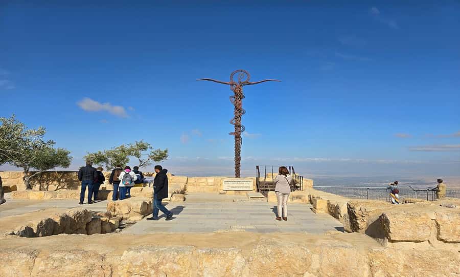 Amman: Madaba City, Mount Nebo & Dead Sea Private Day Tour - Price and logistics: what $180 per person buys, and what it doesn’t