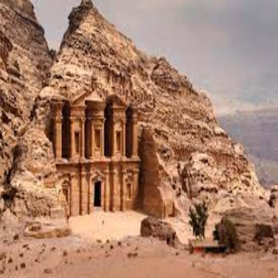Amman Private Tour Petra Wadi Rum And Dead Sea 2day Bubble - Wadi Rum Bubble Camp: Bedouin Dinner, Starlight, and the Big Night
