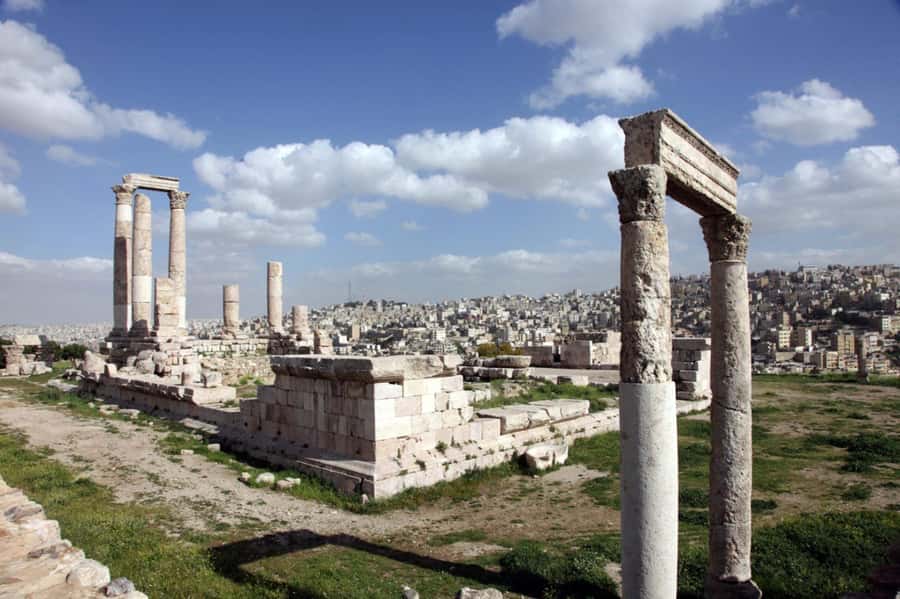 Amman Tour : Historical places, Food, markets ,Hidden Gems - Private Amman, VIP comfort, and Munther’s calm pace