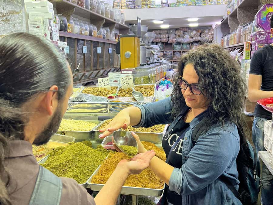 Amman: Women-Led Food Tour Through Amman’s Culinary Scene - The market stop: fruit, vegetables, and the flavors behind cooking