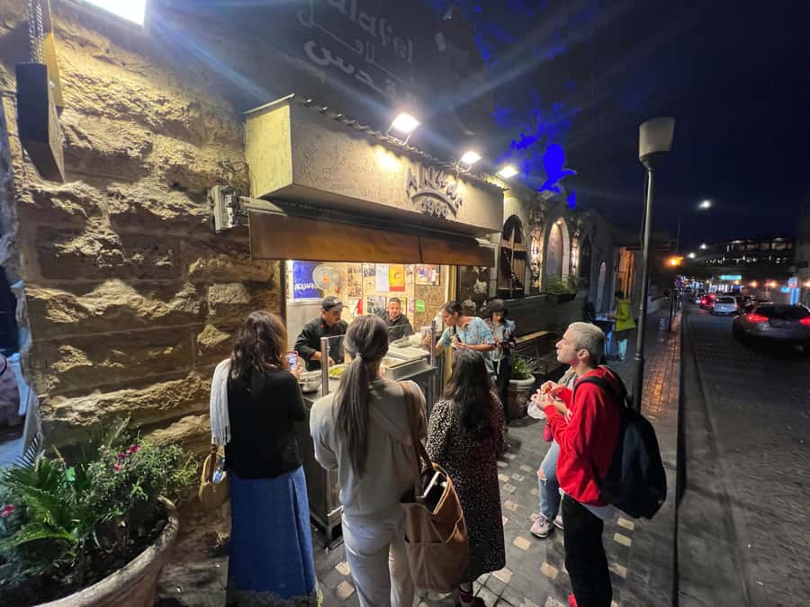 Amman: Women-Led Food Tour Through Amman’s Culinary Scene - Street snacks and quick tastings that build real appetite control