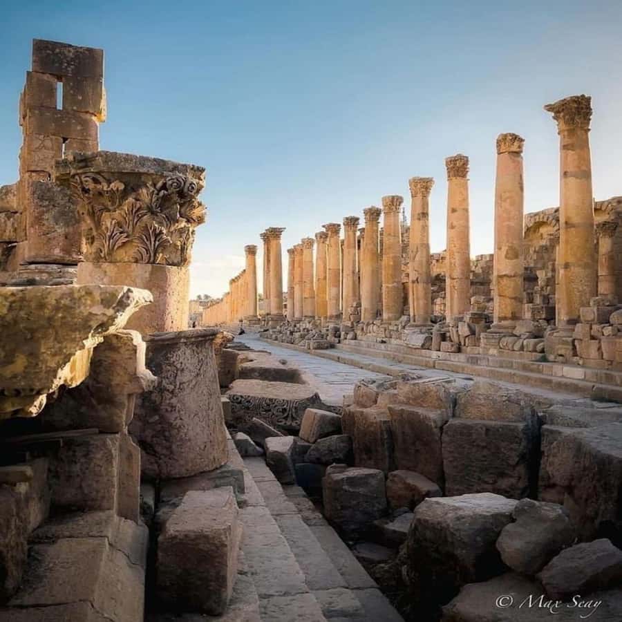 Day Tour Jerash - Ajloun and Um Qais From Amman - Umm Qais: panoramas over four countries and a calmer pace