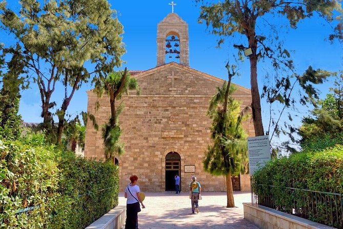 Day Tour To Dead Sea And Madaba - Door-to-Door Pickup From Amman, With the Stuff That Makes Travel Easier