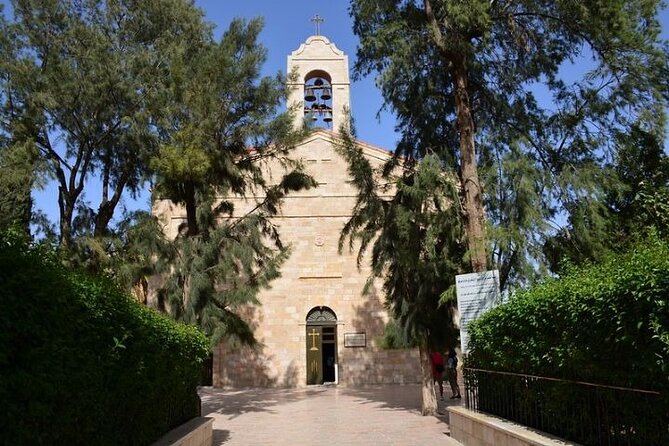Day tour to Madaba, Mt.Nebo & Dead Sea from Amman - Stop 1: Madaba Mosaic Map at St. George and the city of mosaics