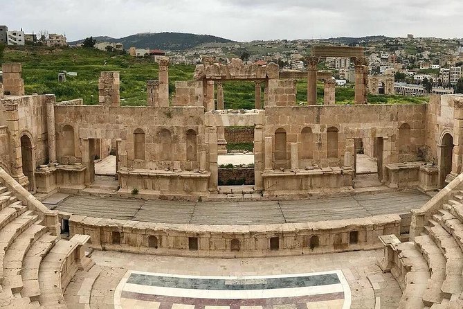 Départ Garanti Francophone (GIR) SAMEDI - SAMEDI - Amman arrival day: Citadel, Roman Theatre, and desert-castle starters