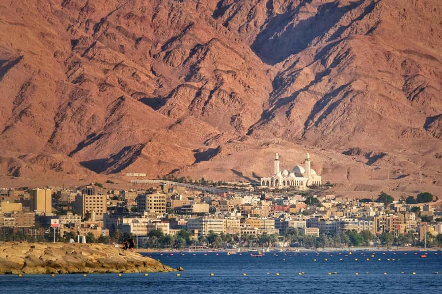 Discover Aqaba in Style: A 3-h City Tour by Car with meal - Historic stops and city layers, without the museum overload