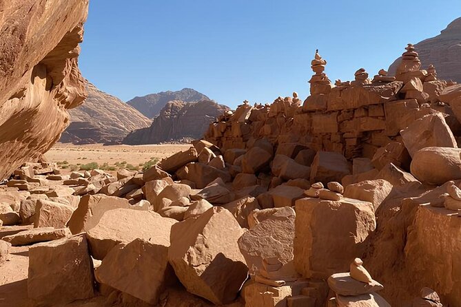 Discover Wadi Rum by 4x4 with a Bedouin guide - Sleeping under the stars: the overnight experience that feels real
