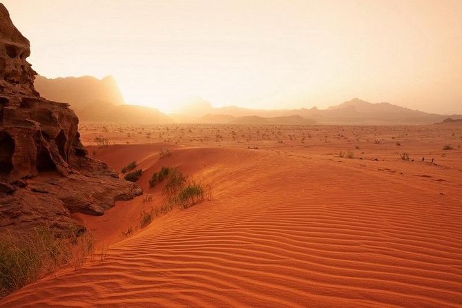 Explore Jordan Tour 6 day tour 5 nights - Petra with a guided 3-hour flow, then time on your own