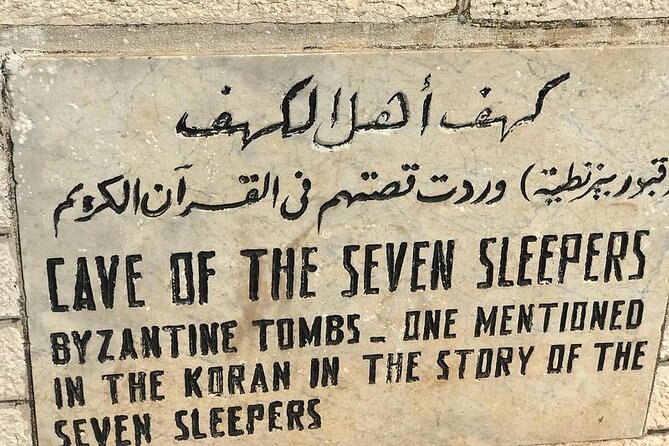 Exploring Shrines, Mosques, and Holy Landmarks Private Tour - Prophet Shoaib and Prophet Joshua shrines near Madaba and Karak