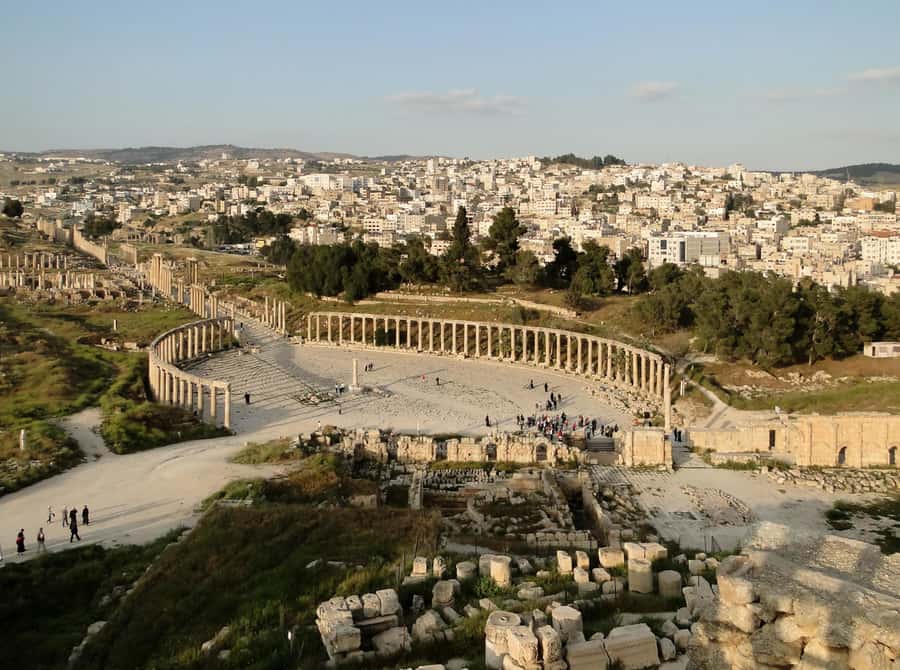 From Amman: Jerash, Ajloun Castle or Umm Qais Private Tour - Umm Qais: Gadara ruins and the thrill of cross-border sightlines