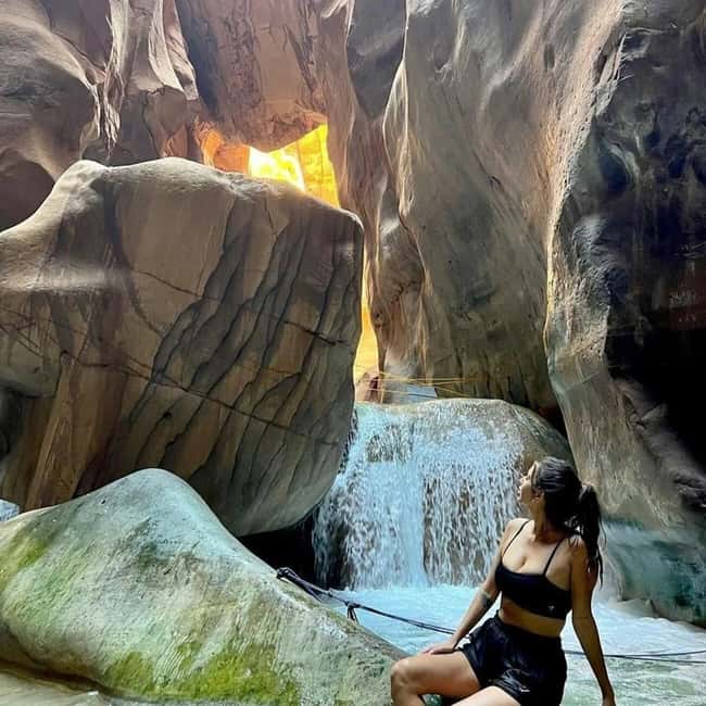 From Amman or Madaba: Wadi Mujib Hiking Tour - Dead Sea salt beach at no cost: float, rinse, and plan your photos