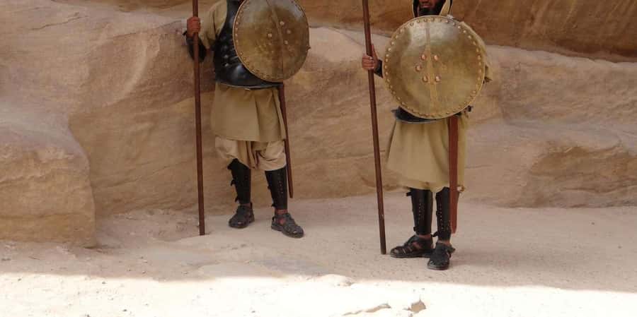 From Amman: Petra & Dead Sea Day Trip - Petra in about three hours, including the Treasury view