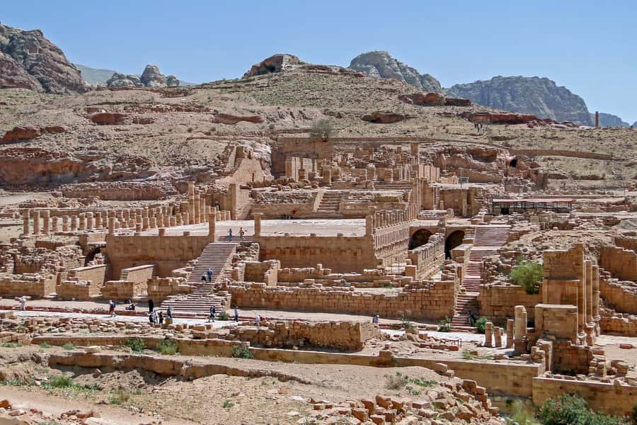 From Amman: Petra Private Tour - Entering Petra Through the Siq and Viewing the Treasury