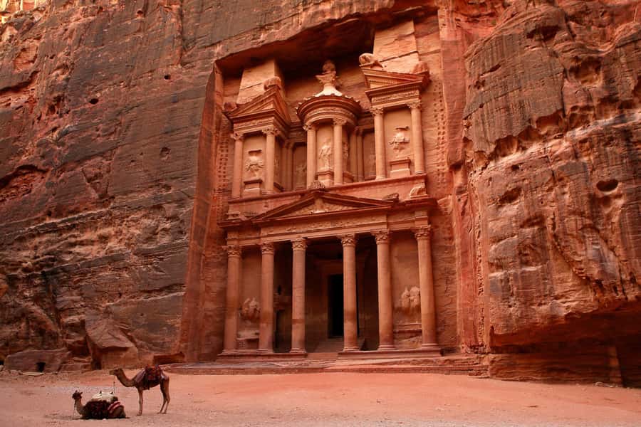 From Amman: Petra, Wadi Rum & Dead Sea 3-Day Tour - Day 3 in Wadi Rum: the 2-hour 4x4 safari and T.E. Lawrence details