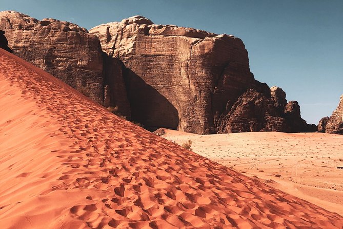 FROM AMMAN | Petra & Wadi Rum in one day | The Jordanian Mappers - Safety, communication, and the human factor