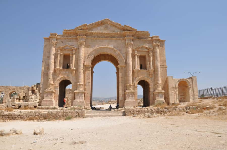 From Amman: Private Jerash, Ajloun Castle, and Umm Qais Tour - Key Highlights Worth Prioritizing