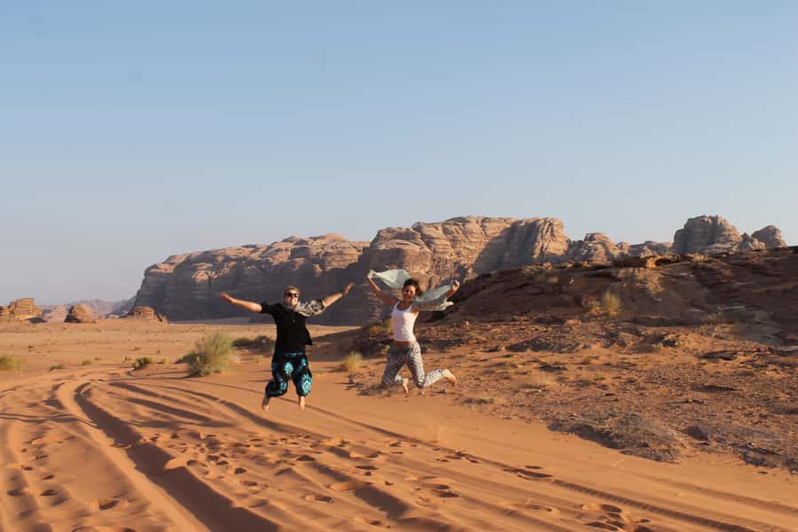 From Aqaba: Jeep Tour to Wadi Rum Desert - Inside the 2-Hour Jeep Tour: Canyons, Water Holes, and Rock Drawings