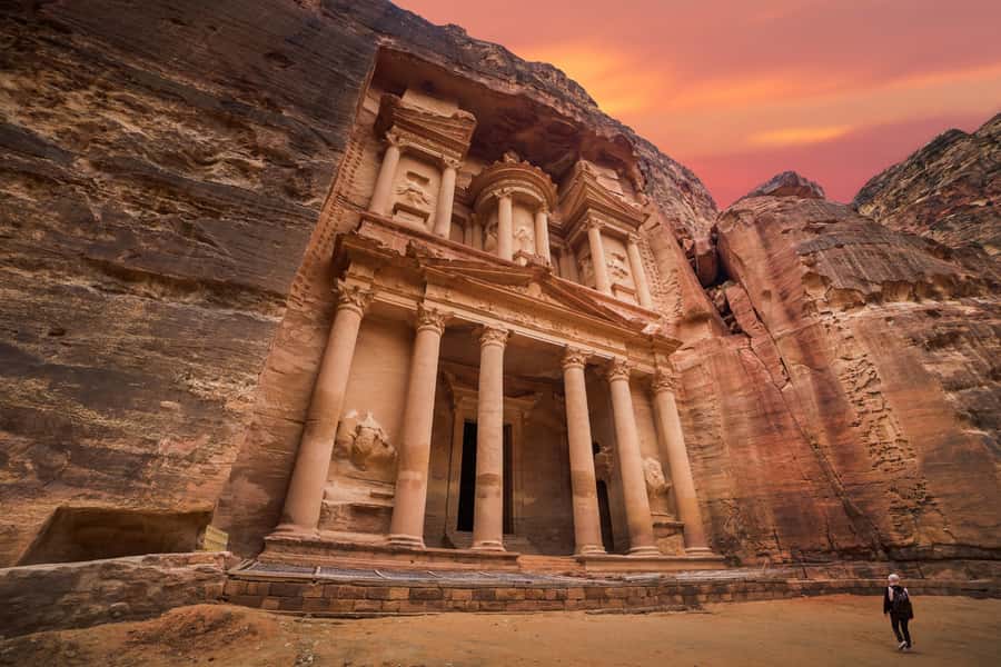 From Aqaba: Petra 1 Day Tour - The guided 3 hours: Treasury, temples, and the Roman theater