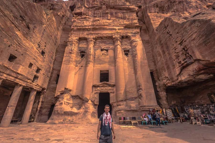 From Eilat: Petra Tour with Transfer and Lunch - Lunch in Jordan: The Buffet Break That Keeps the Day Manageable