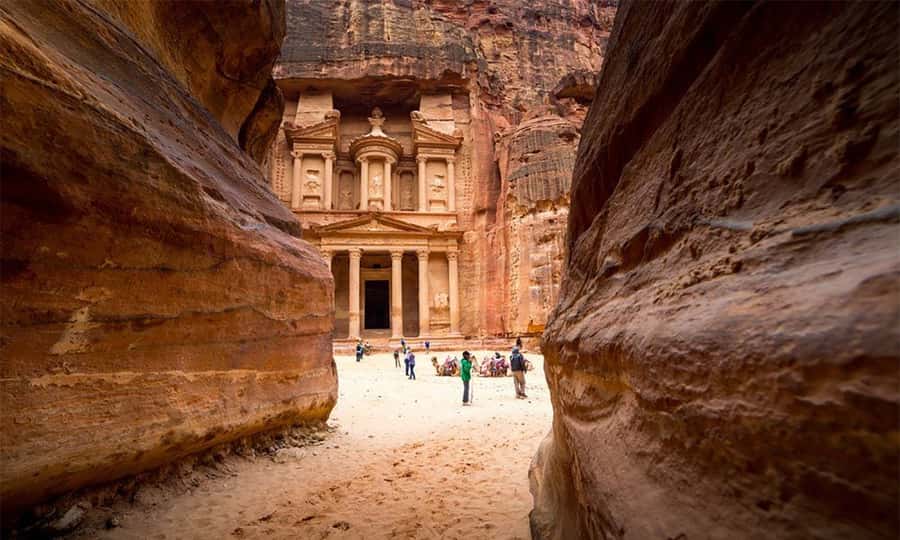 From Sharm El Sheikh: Day Tour to Petra by Ferry - From Sharm El Sheikh to the Taba crossing: why the night start matters