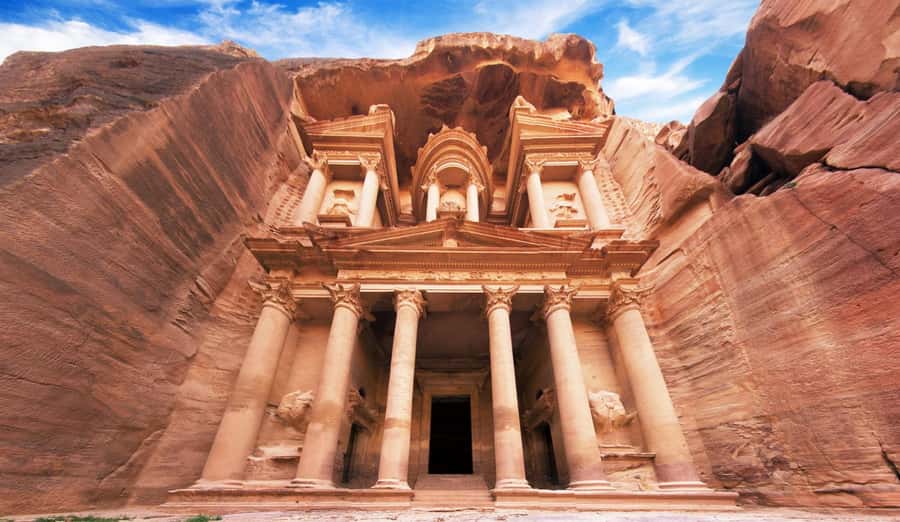 From Tel Aviv: Full-Day Trip to Petra with Roundtrip Flights - The drive to Petra: air-conditioned comfort and desert viewpoints