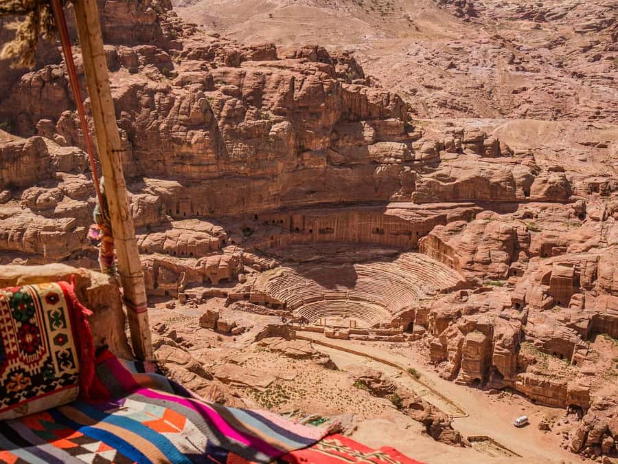 From Tel Aviv: Guided Day Trip to Petra with Lunch - Petra on a guided route: Djinn Blocks, Obelisk Tomb, and the Siq