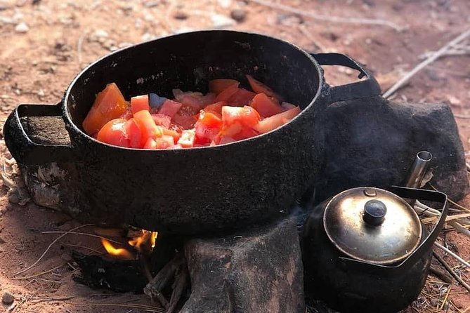 Full-Day Jeep Safari "Wadi Rum Highlights!" w/ Bedouin Lunch - Camel Ride Upgrade: Choose 30 Minutes or 60 Minutes