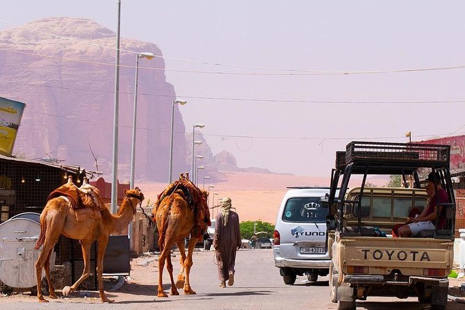 Full-Day Jeep Tour & Overnight - Abu Khasaba Canyon lunch, tea, and the short hike crossing