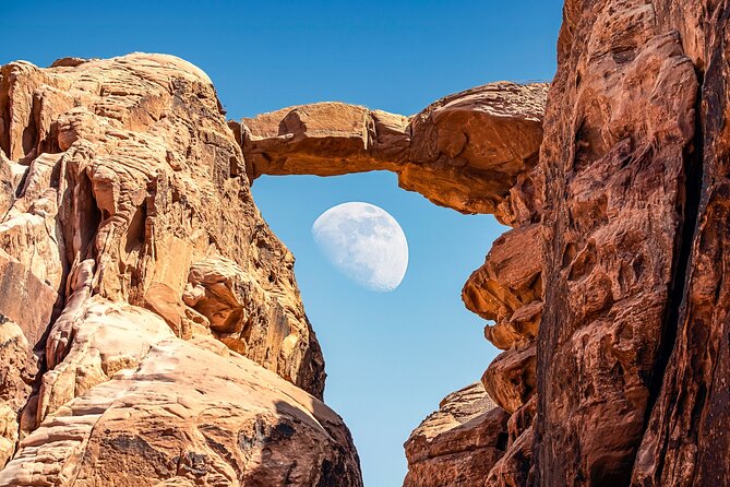 Full-Day Jeep Tour & Sleep in Luxury Tent with private Bathroom - Setting off from Wadi Rum Rest House, and how the timing works