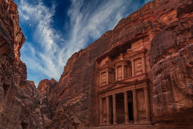 Full-Day Petra Adventure: Round-Trip Transportation from Amman - Treasury and Street of Facades: two hours for the main photo moments