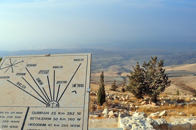 Full Day Tour To Mount Nebo, Madaba, and Dead Sea From Amman - Madaba at St. George’s Church, Where the Mosaics Are the Main Event