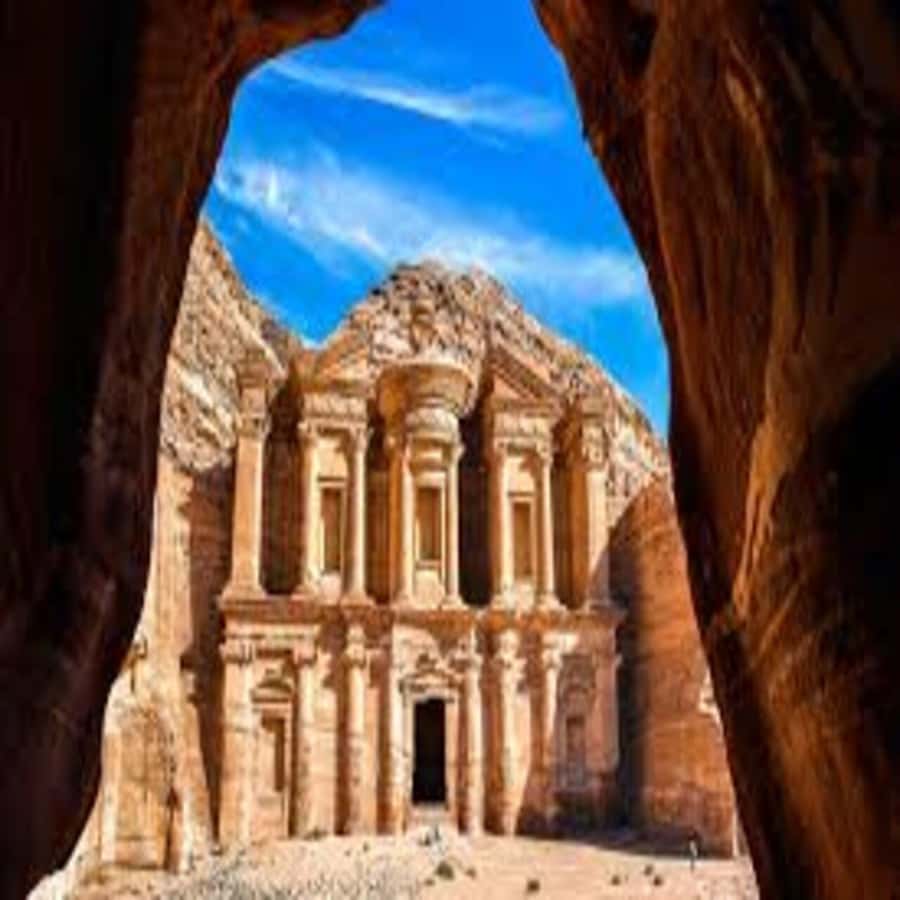 Full-Days Tours Petra from Amman - Amman to Petra, a long drive that is actually handled