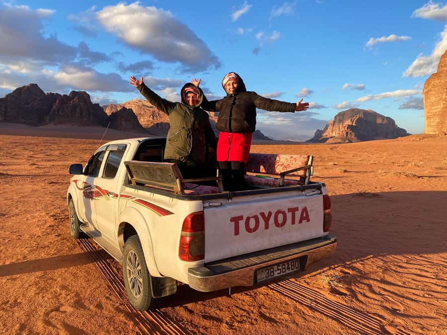 half day jeep tour &one night stay & all meals - Why this half-day jeep plus overnight is a smart Wadi Rum choice