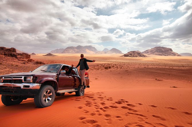 Half-Day Jeep Tour: "Wadi Rum Images" - Stop by stop: the sights you will spend your time on
