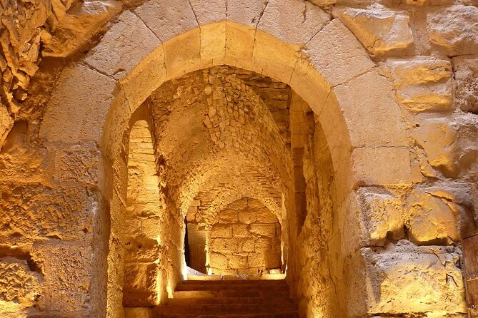 Jerash Ajloun and Umm Qais Private Tour - Umm Qais: Roman-era remains with a borderlands view