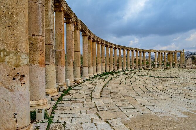 Jerash Sightseeing transportation from Amman - Stop 1: Jerash Governorate intro and how it sets the day