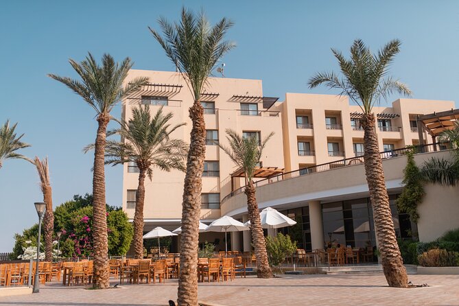 Jordan Weekend Getaway - Meeting in Amman: Airport Pickup and 4-Star, Single-Room Comfort