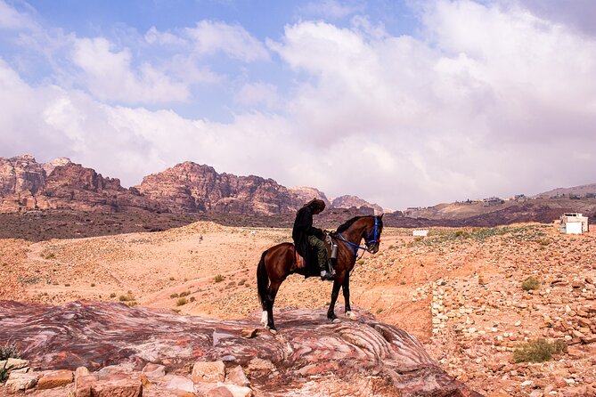 Literary tourism experience in Petra - Day 1 in Wadi Musa: background, culture, and a viewpoint read