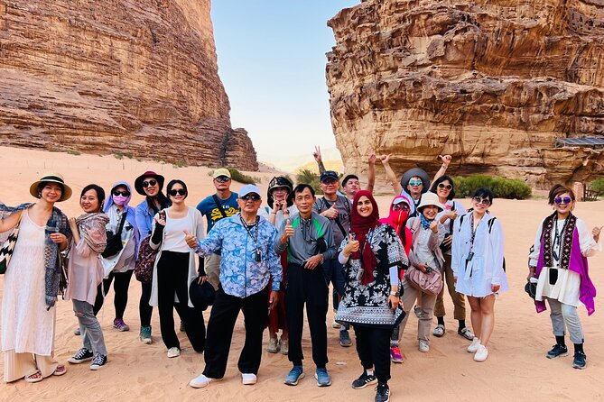 Literary tourism experience in Petra - Languages, tone, and how Lina’s guide style affects the day