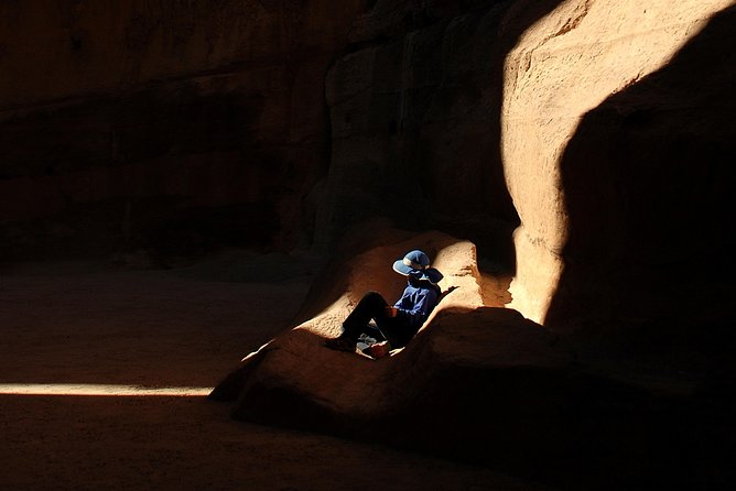 MULTI DAYS TOURS | TWO Days tour in PETRA | The Jordanian Mappers - The transport setup from Amman, and why it matters