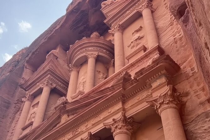 Petra and Little Petra Full-Day Guided Tour from Amman - Entering Petra Through the Siq, Then Getting Real Time Inside
